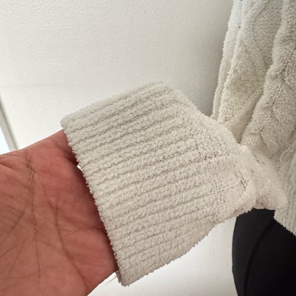 PINK ROSE white sweater size L - Picture 2 of 8